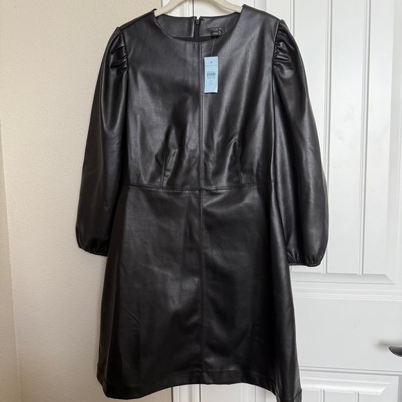 Ann Taylor Black Faux Leather Dress Size 8 Petite NWT - Picture 1 of 4